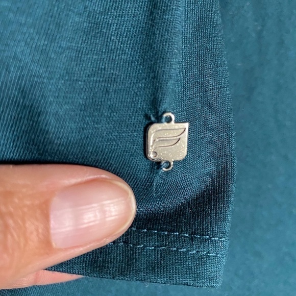 Fabletics Millie Long Sleeve Split Open Ba… - Picture 7 of 7